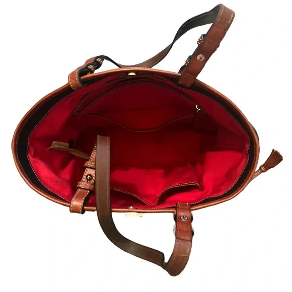 Dooney & Bourke Double Strap Tassel Bag Purse Pebble Grain - Picture 11 of 13